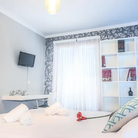 Arcadas Grand Sea View *
