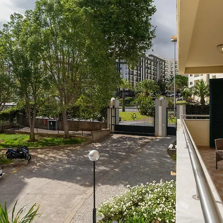 Apartment Arcadas Iii By An Island