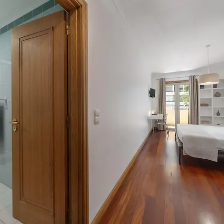 Arcadas Iii By An Island Apartment *