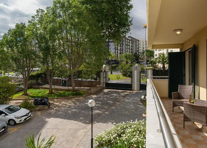 아파트 Arcadas Iii By An Island